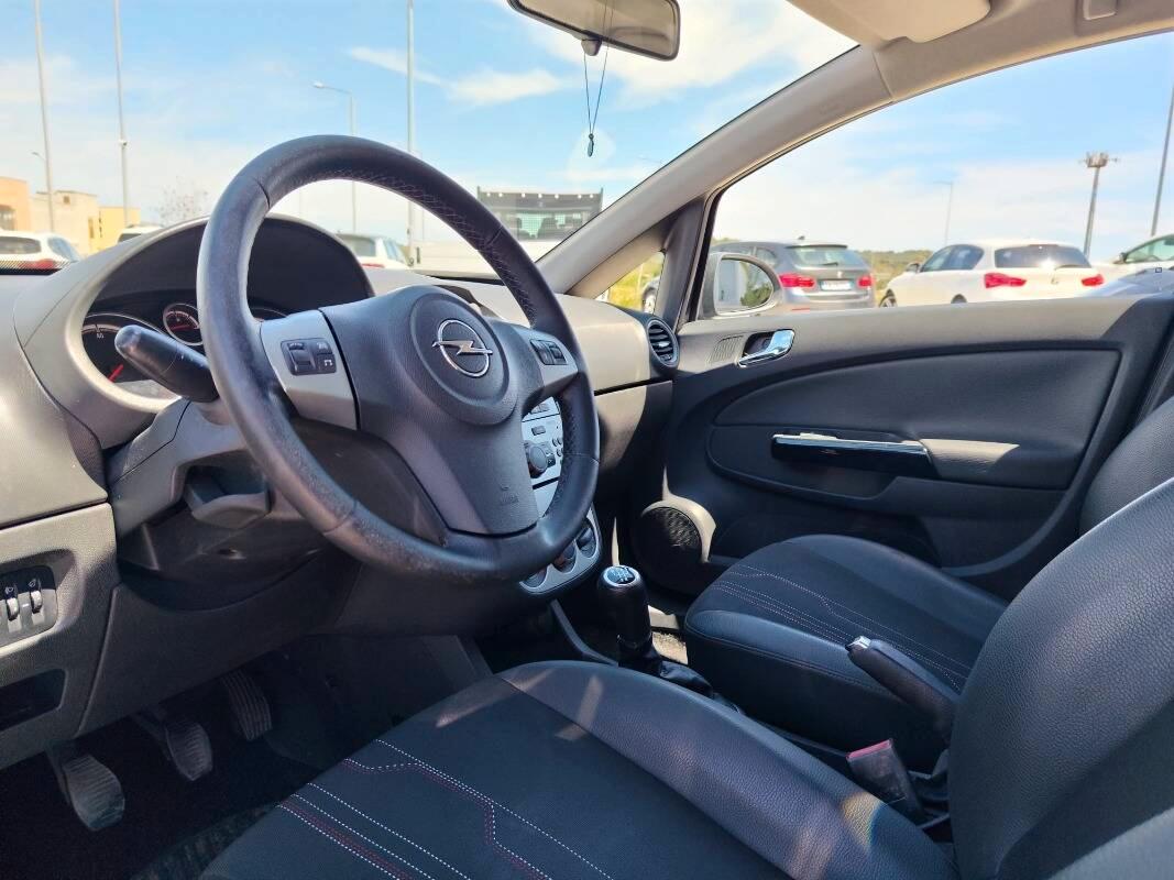 Opel Corsa 1.2 Club Gpl-tech 85cv 5p