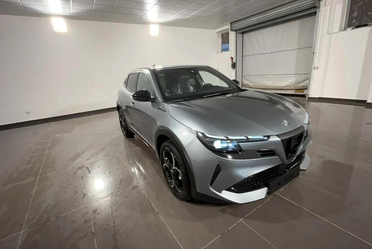 Alfa Romeo Junior 1.2 145 CV Hybrid eDCT6 Speciale