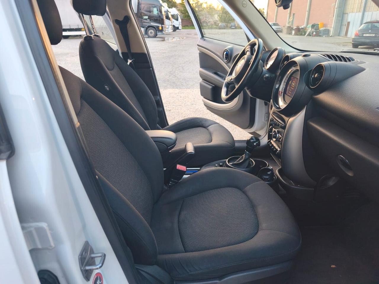 Mini Cooper Countryman 2014---1.6 Benzina