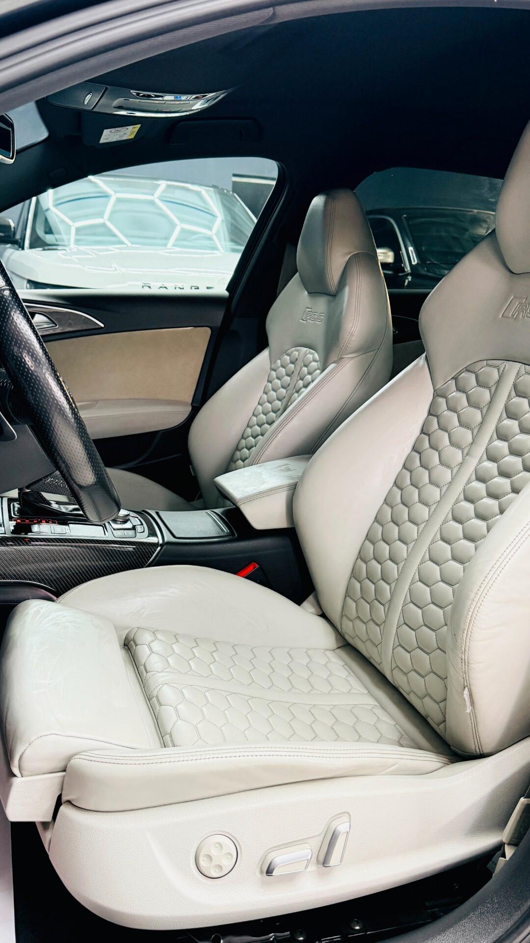 Audi RS6 RS 6 Avant 4.0 TFSI quattro tiptronic performance