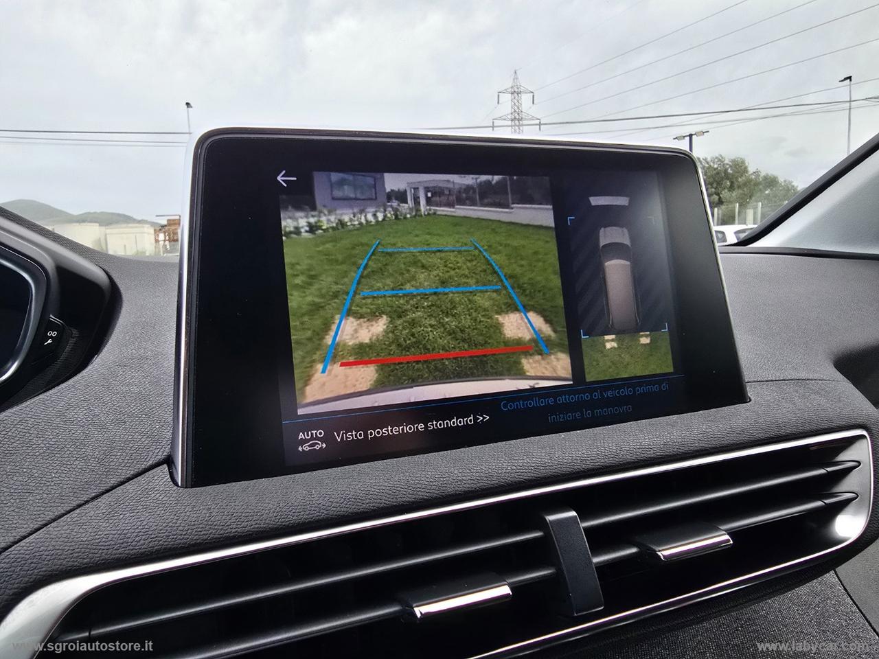 PEUGEOT 5008 BlueHDi 130 S&S EAT8 Allure