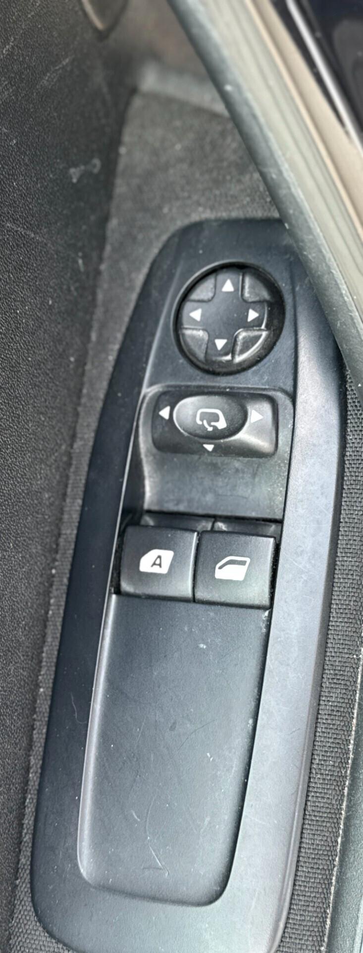 Peugeot 208 1.2 Benz *UNICO proprietario*Cinghia sostituita*