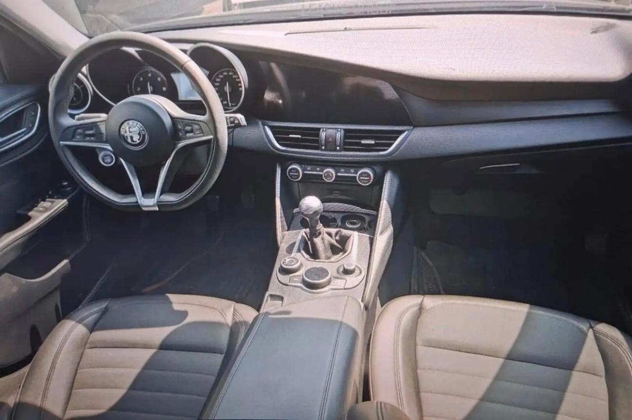 Alfa Romeo Giulia 2.2 Turbodiesel 180 CV Super