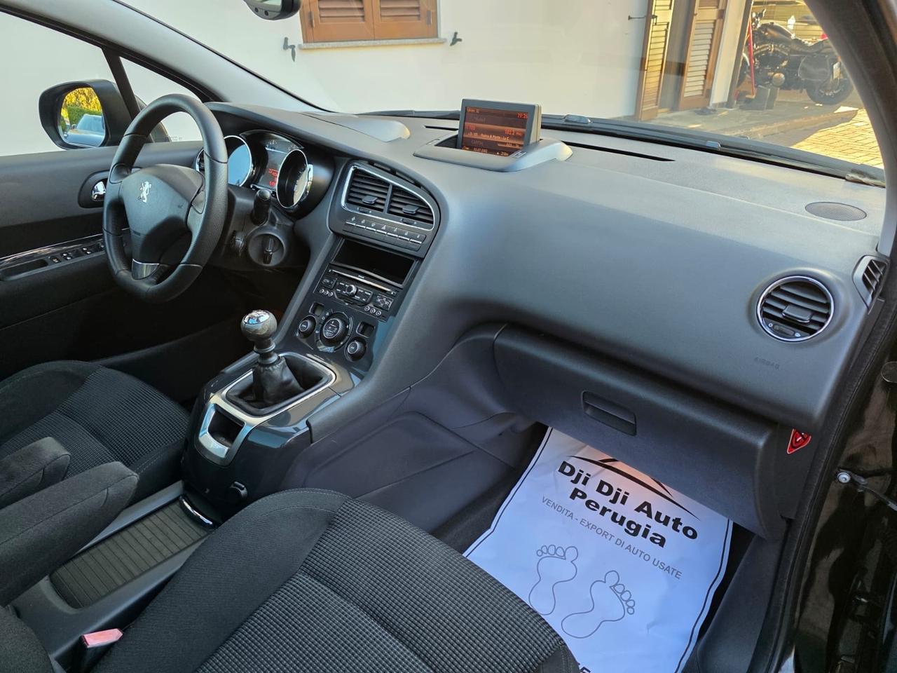 Peugeot 5008 1.6 HDi 110CV Féline