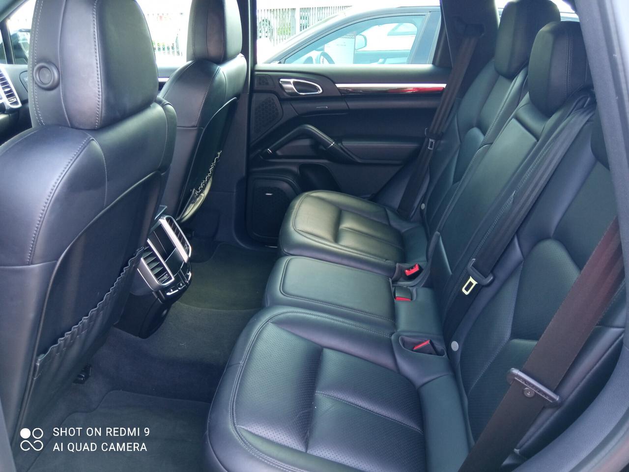 Porsche Cayenne 3.0 Diesel Platinum Edition 263CV TETTO APRIBILE