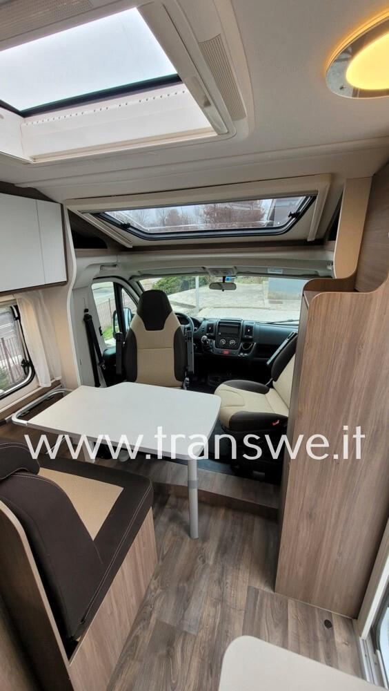 Carado V132 Semintegrale compatto