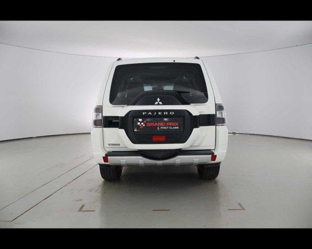 MITSUBISHI Pajero 3.2 DI-D 16V aut. 5p. Instyle DPF