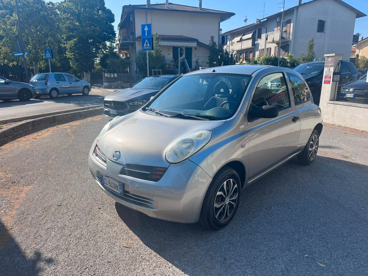 Nissan Micra 1.0 16V 3 porte Visia