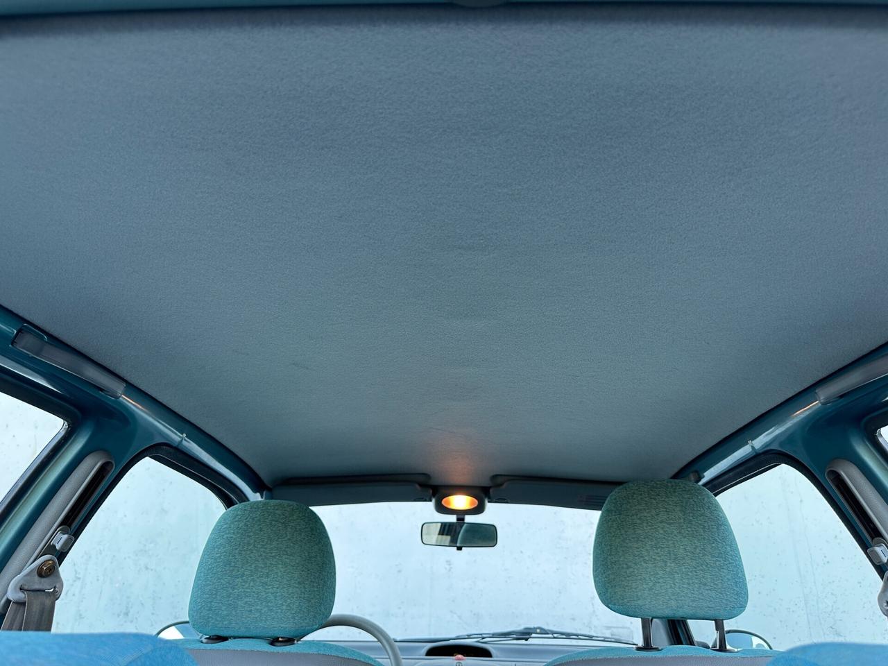 Renault Twingo 1.2i cat Authentique Neopatentati