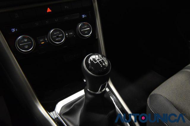 VOLKSWAGEN T-Roc 2.0 TDI BUSINESS BMT NAVIGATORE COCKPIT