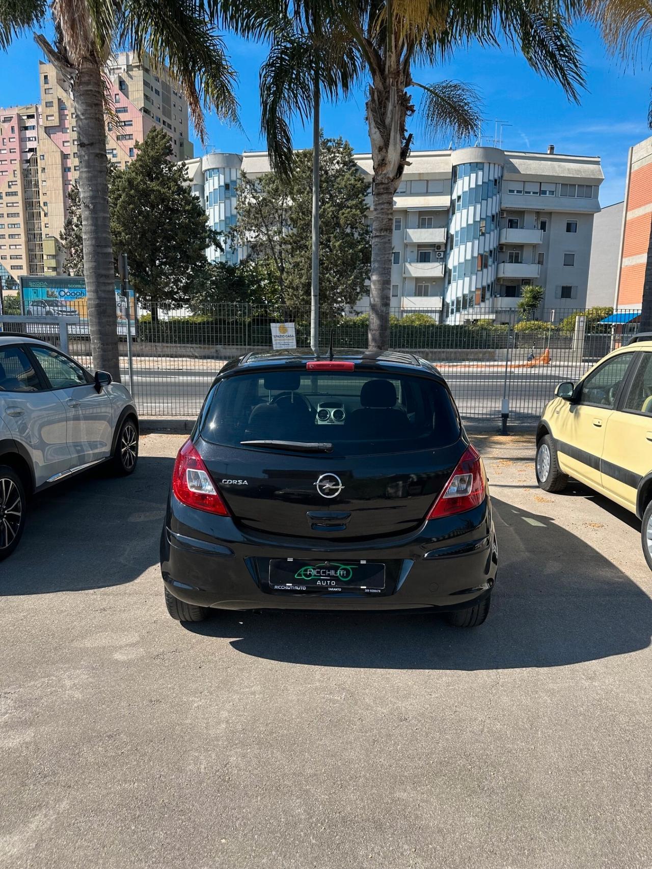 OPEL CORSA 1.2 GPL 2010 OK NEOPATENTATI