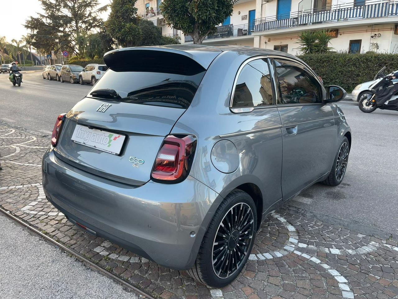 Fiat 500 500e Berlina 42 kWh La Prima by Bocelli