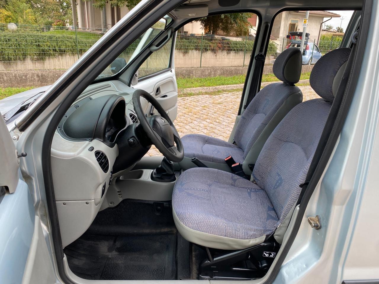 Renault Kangoo 1.2i 5Posti 112.000Km