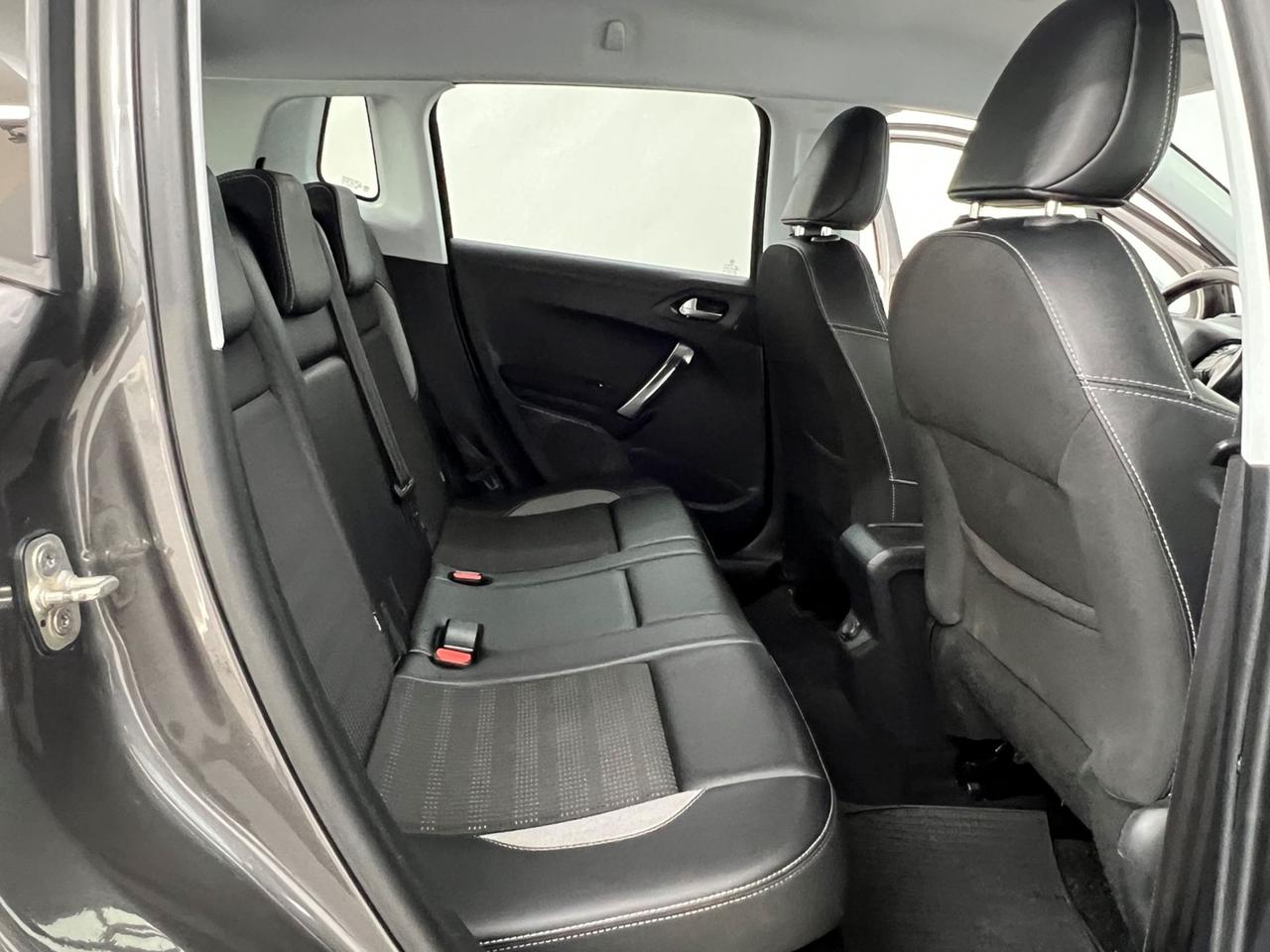 PEUGEOT 2008 1.6 bluehdi Allure 100cv