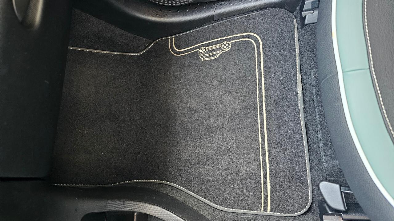 Renault Twingo CABRIO SCe Stop&Start La Parisienne UNIPRO CARVERTICAL