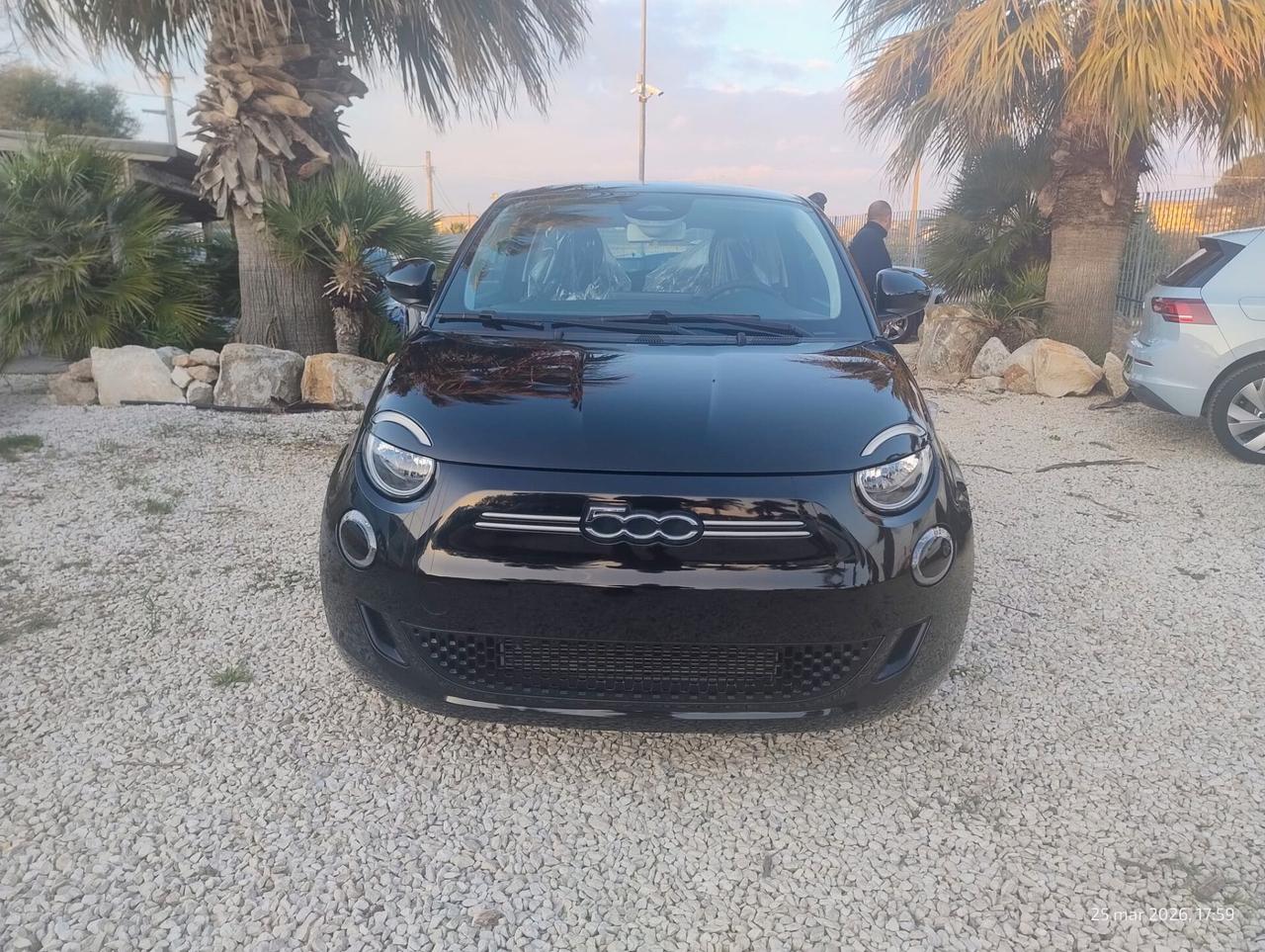 Fiat 500 500e Berlina 42 kWh Entry+Pack Tech