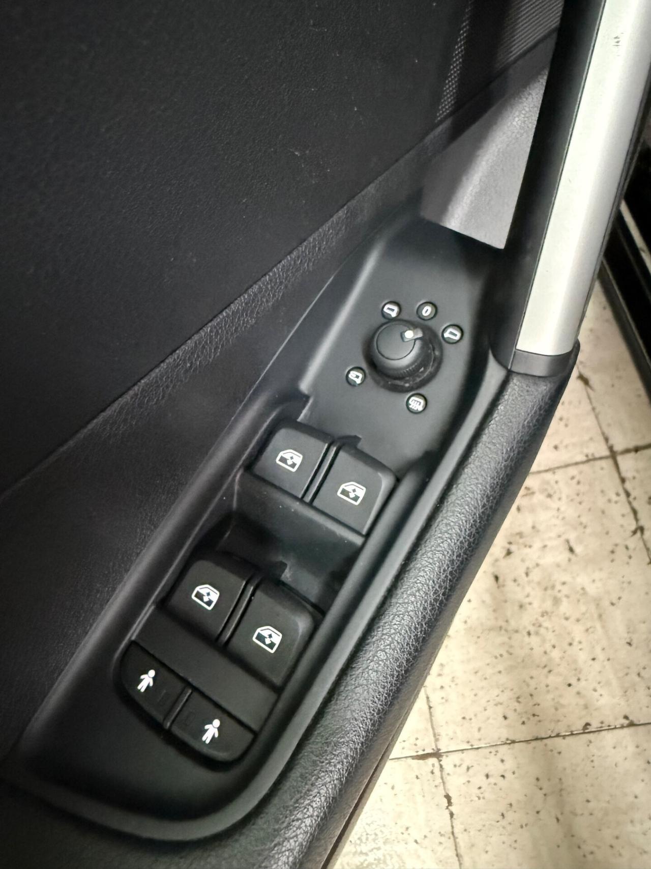 Audi Q2 30 TDI 116CV S tronic IDENTITY BLACK