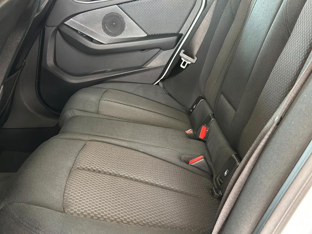 BMW 218 d Gran Coupe Business Advantage