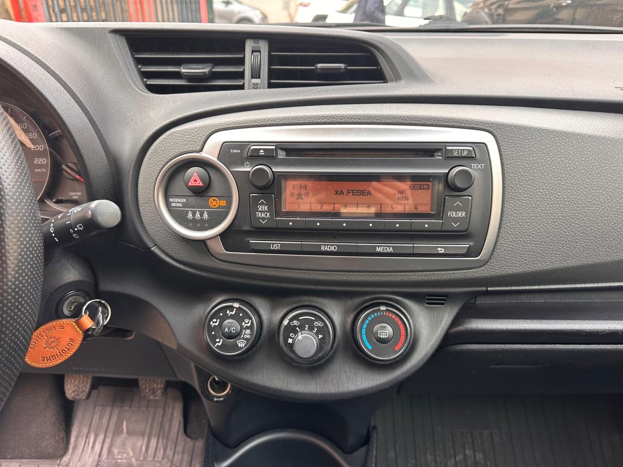 Toyota Yaris 1.0 5 porte Lounge