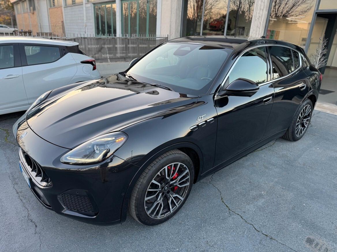 Maserati Grecale MHEV 300 CV AWD GT