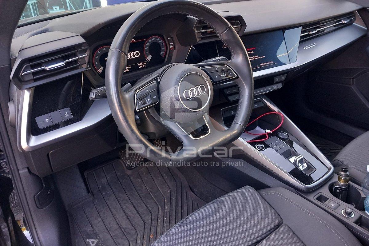AUDI A3 Sedan 30 TFSI S tronic Business Advanced