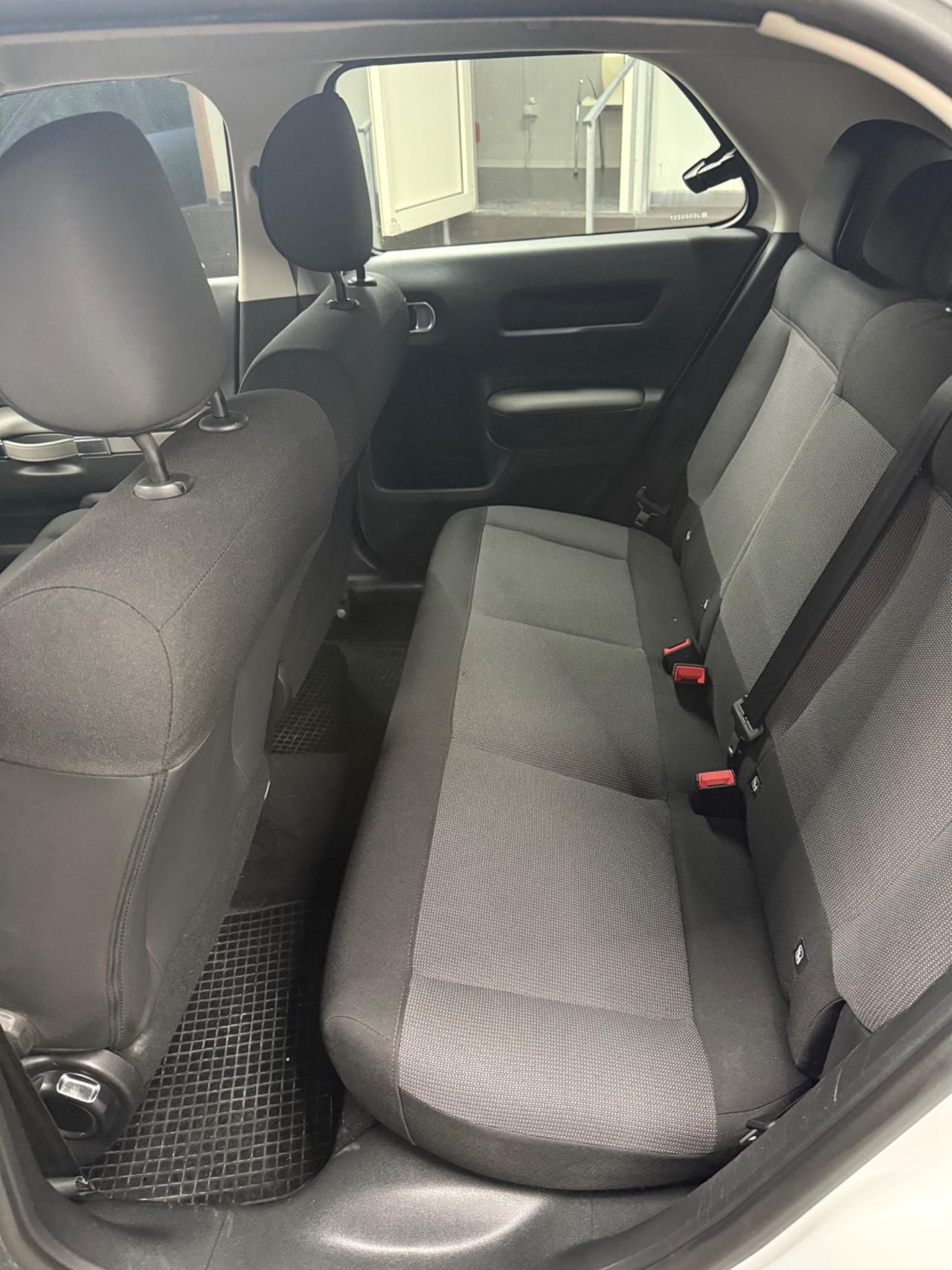 Citroen C4 Cactus BlueHDi 100 S&S Shine