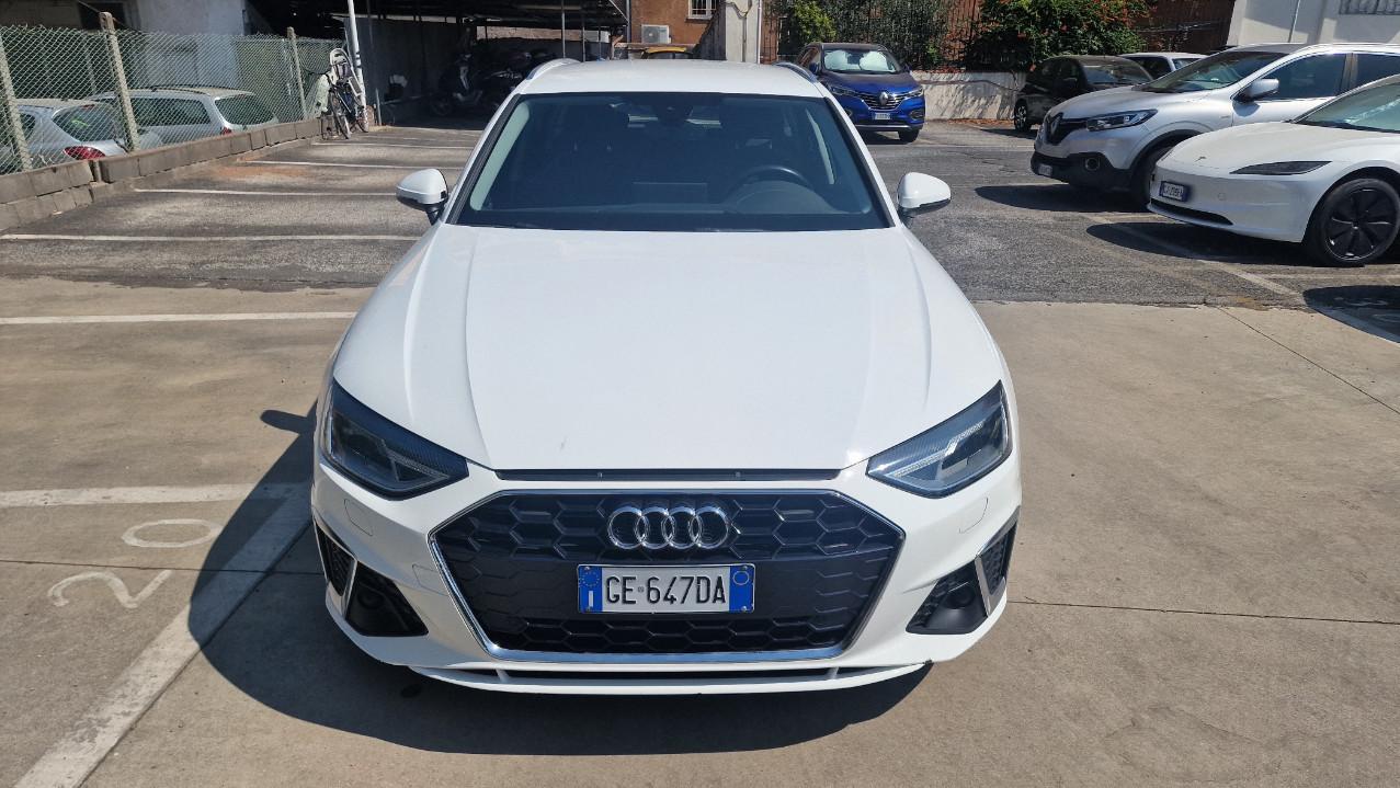 Audi A4 Avant 30 2.0 tdi mhev S Line edition 136cv s-tronic