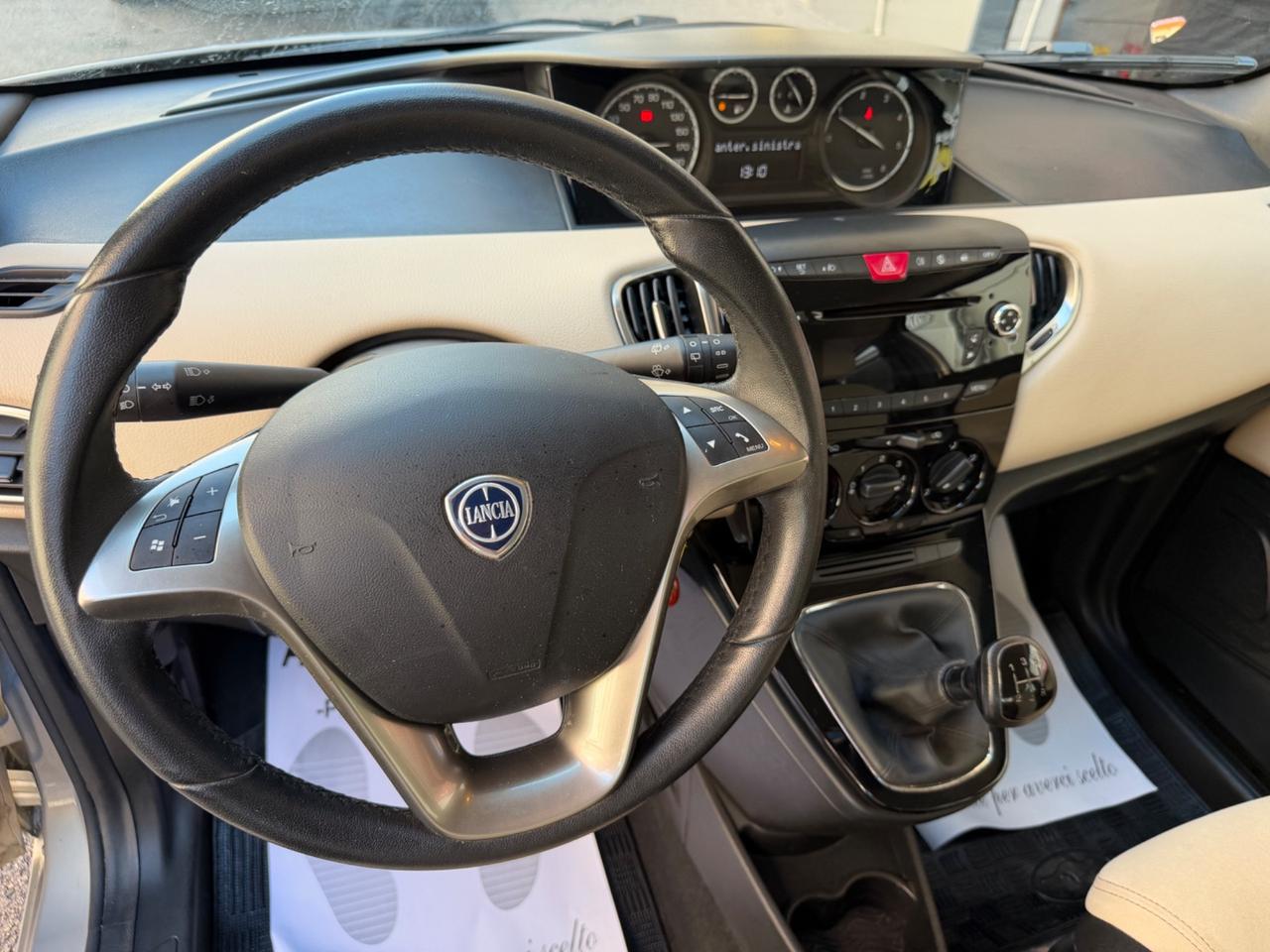 Lancia Ypsilon 1.3 MJT 95cv Gold 2013