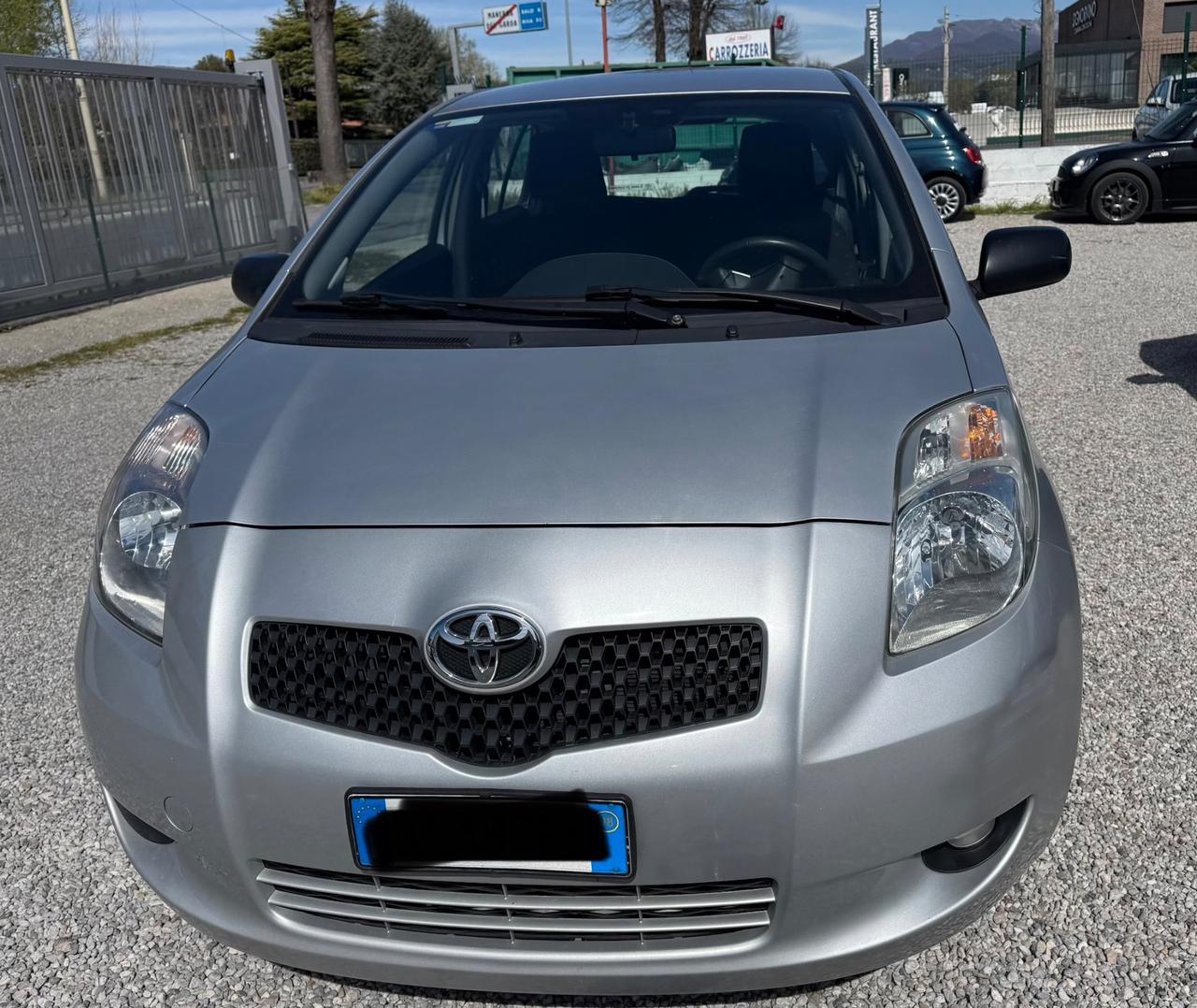 Toyota Yaris 1.0 5 porte Now