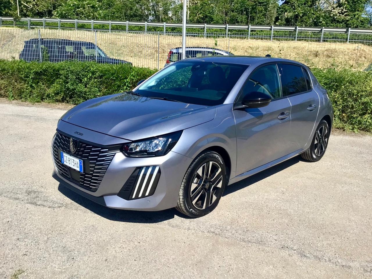 Peugeot 208 1.2 100cv Allure S&S