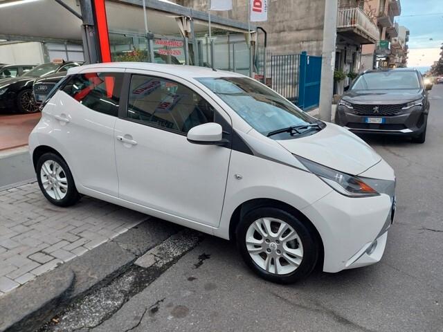 Toyota Aygo 1.0 VVT-i 69 CV 5 porte x-pure