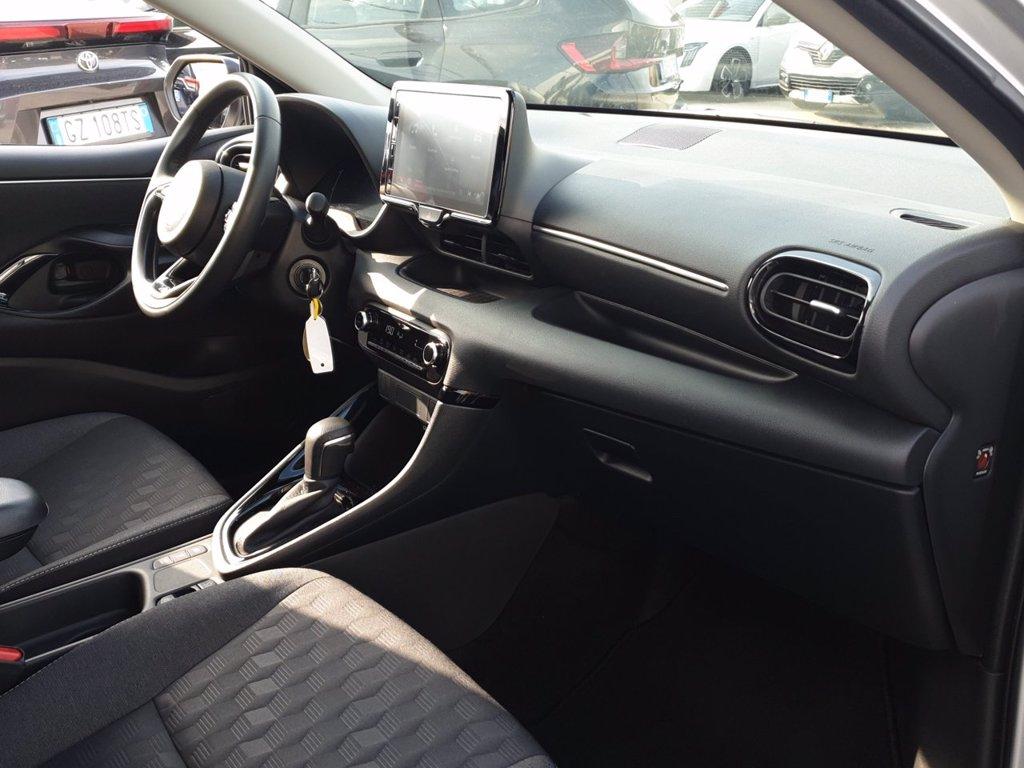 TOYOTA Yaris 1.5h trend del 2024