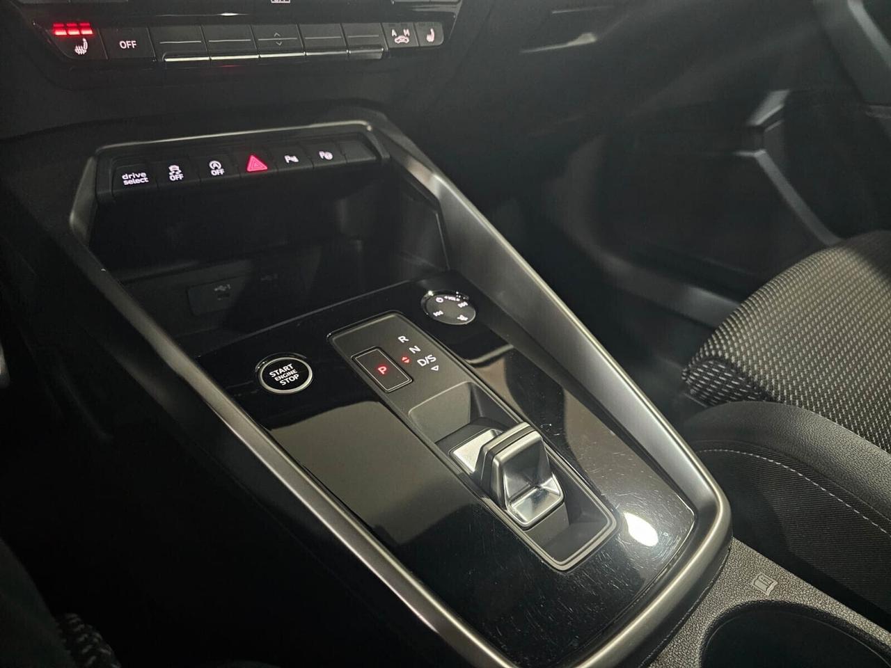 NUOVA AUDI A3 SPORTBACK S-LINE 35 TDI 150CV S-TRONIC IDENTITY BLACK