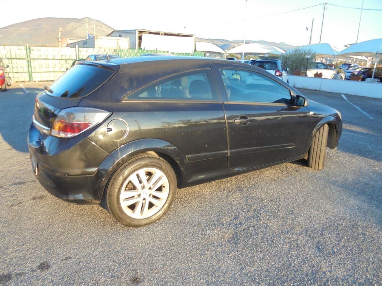 Opel Astra GTC 1.3 CDTI 3 porte Enjoy