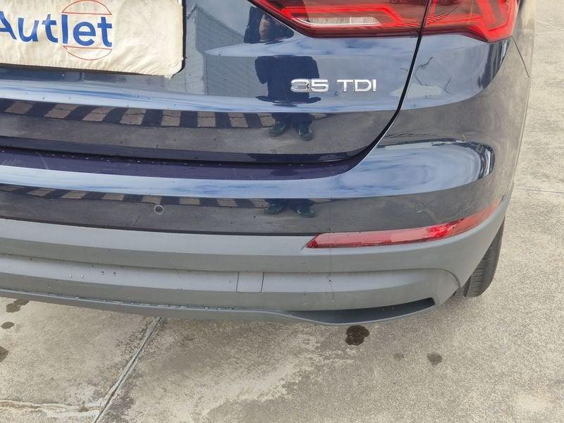 Audi Q3 35 2.0 tdi Business Advanced s-tronic