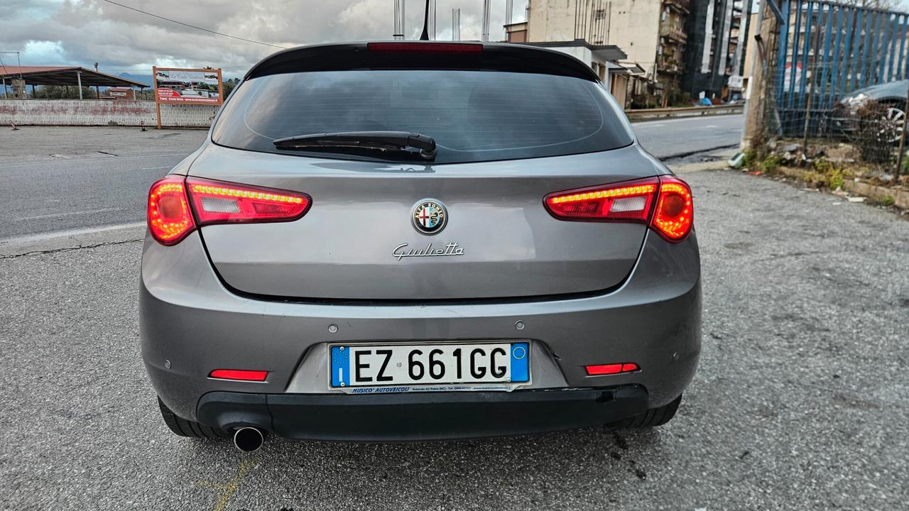 Alfa Romeo Giulietta 1.6 JTDm-2 105 CV Exclusive