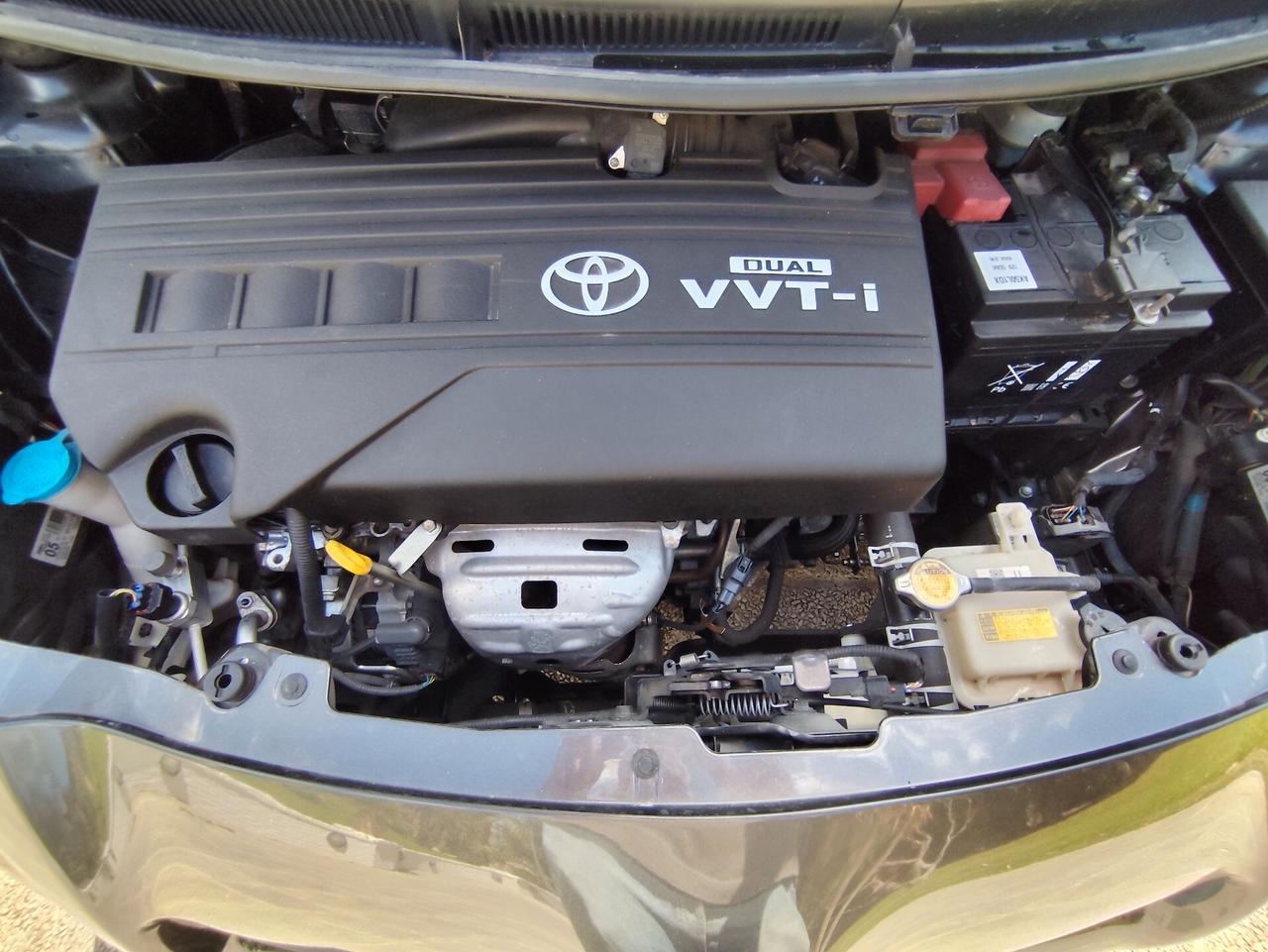 Toyota Yaris 1.3 5 porte Sol