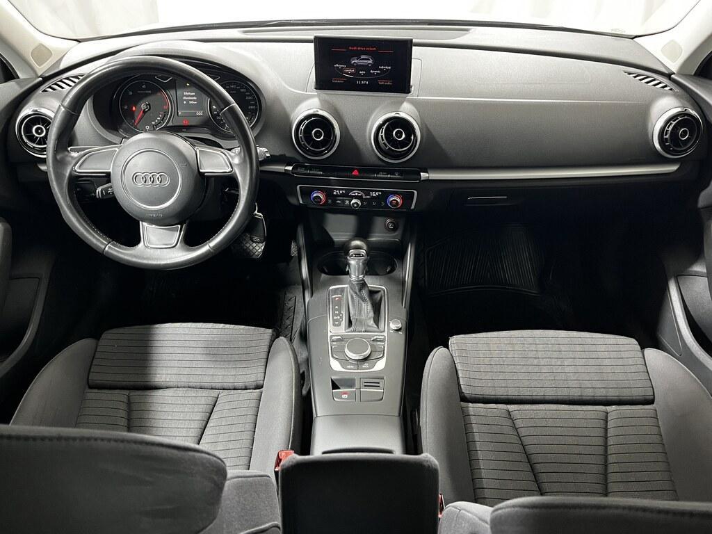 Audi A3 Sportback 1.6 tdi Ambition 110cv s-tronic E6