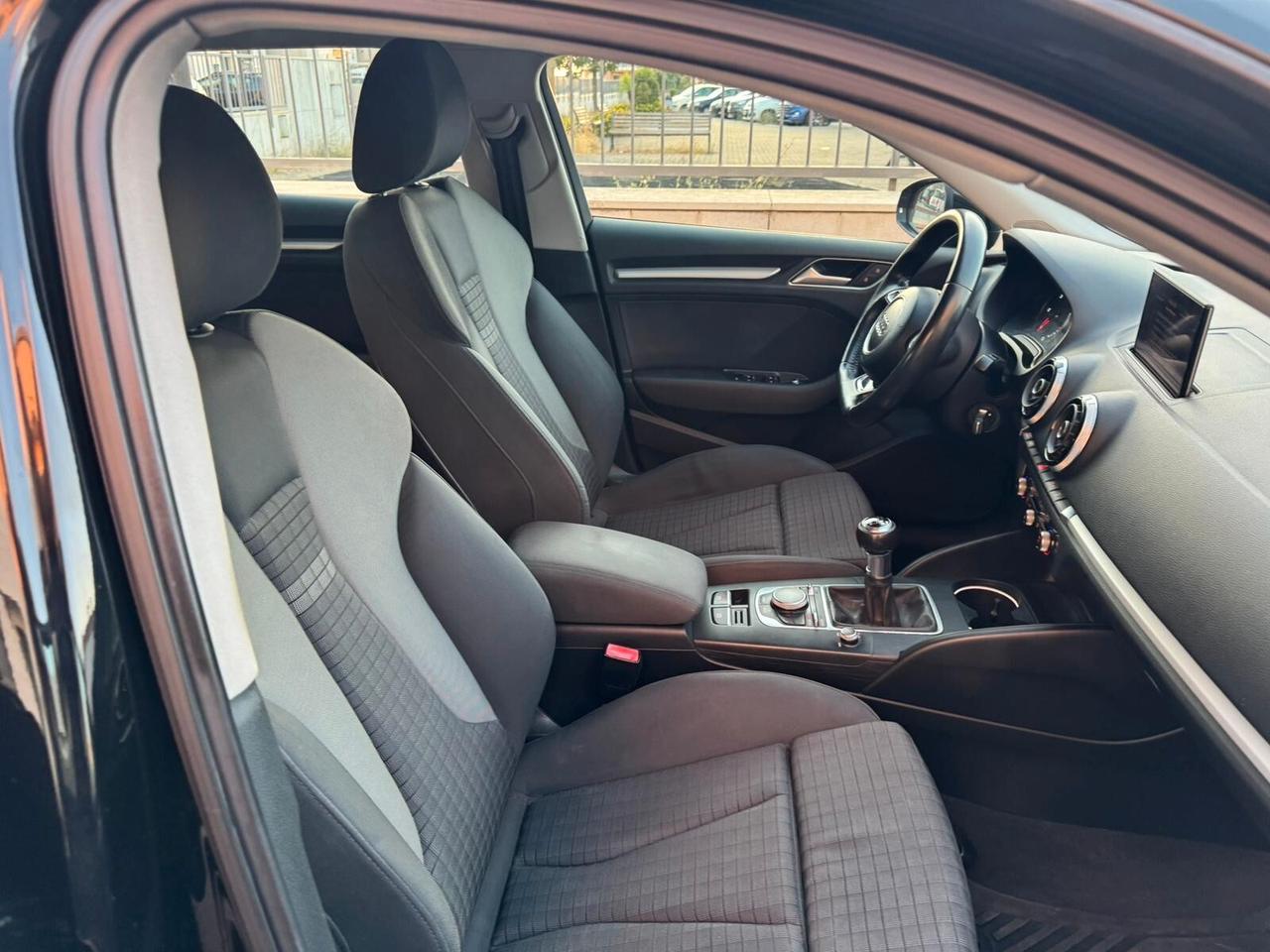 Audi A3 SPB 2.0 TDI 150 CV clean diesel Attraction