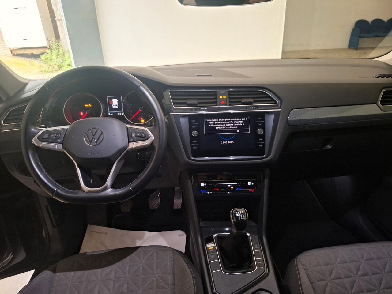 Volkswagen Tiguan 1.5 TSI ACT Life - 1064