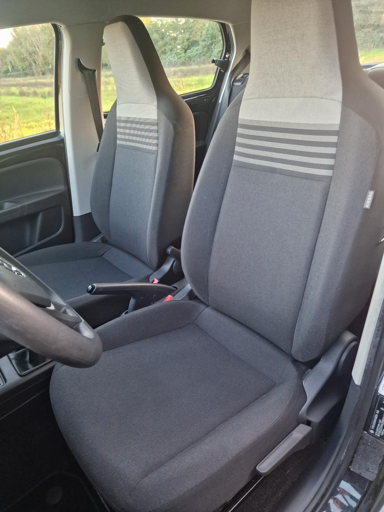 Volkswagen up! 1.0 5p. 2016