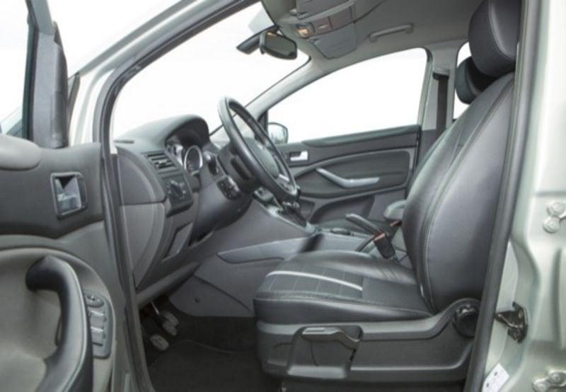 Ford Kuga I 2.0 tdci + 2wd 140cv