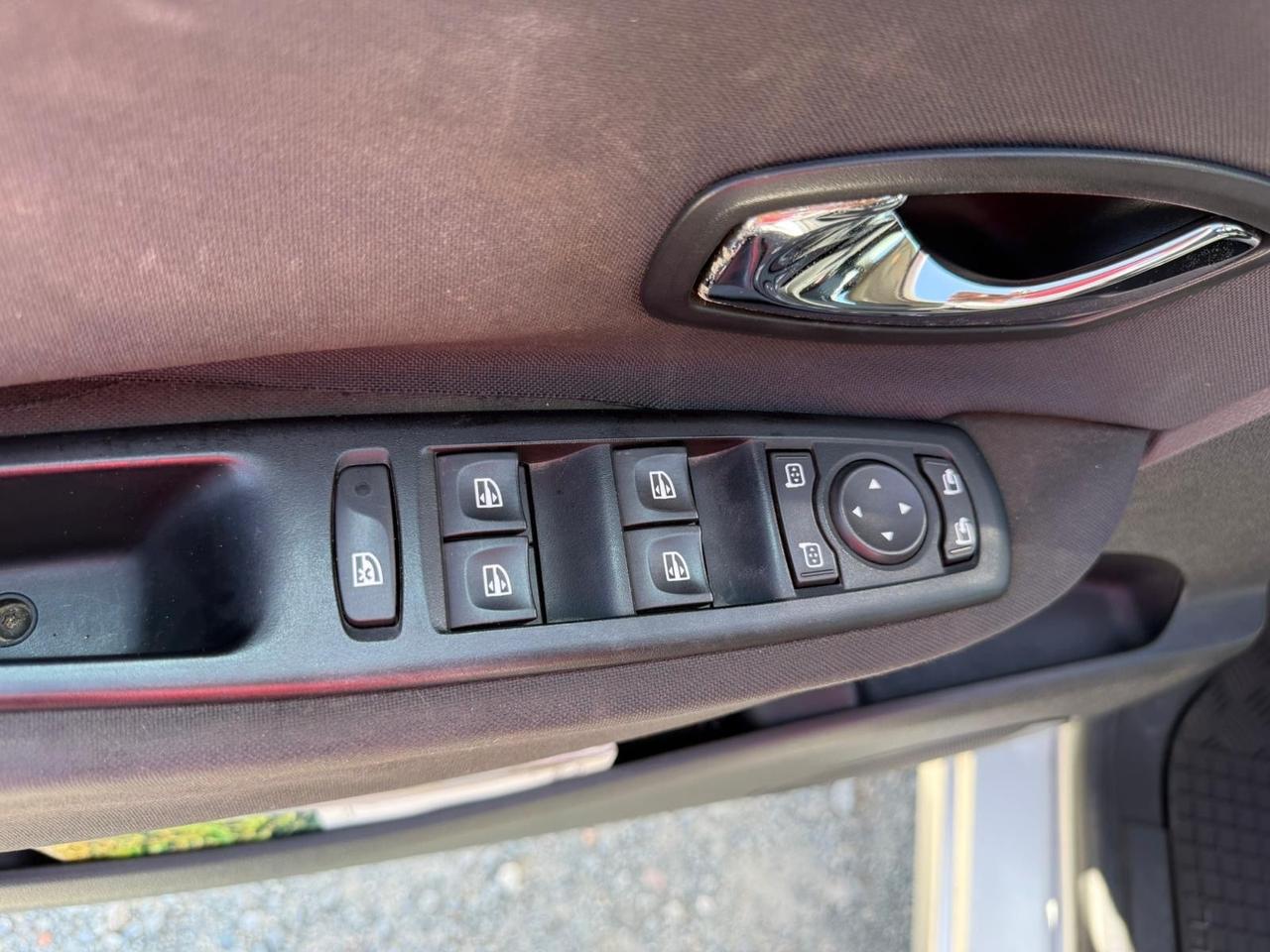 Renault Scénic XMod 1.5 dCi 110CV- Navigatore-Neopatentati