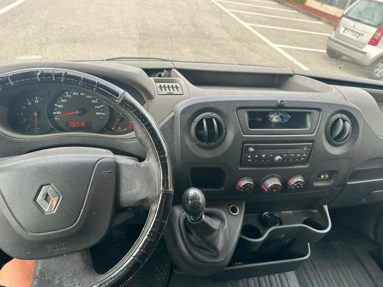 Renault master