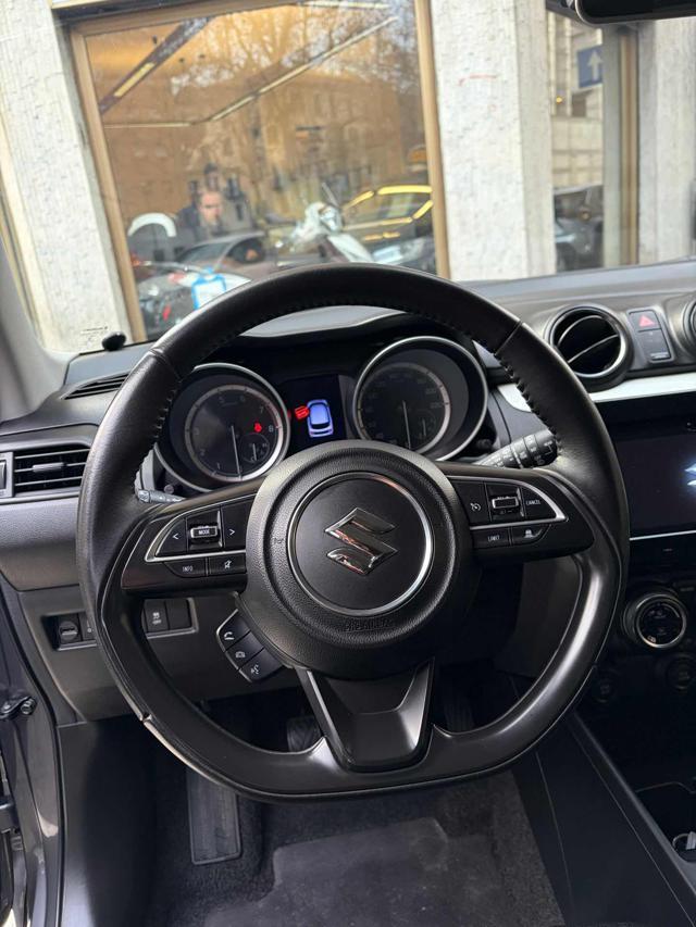 SUZUKI Swift 1.2 Hybrid 4X4 AllGrip Top