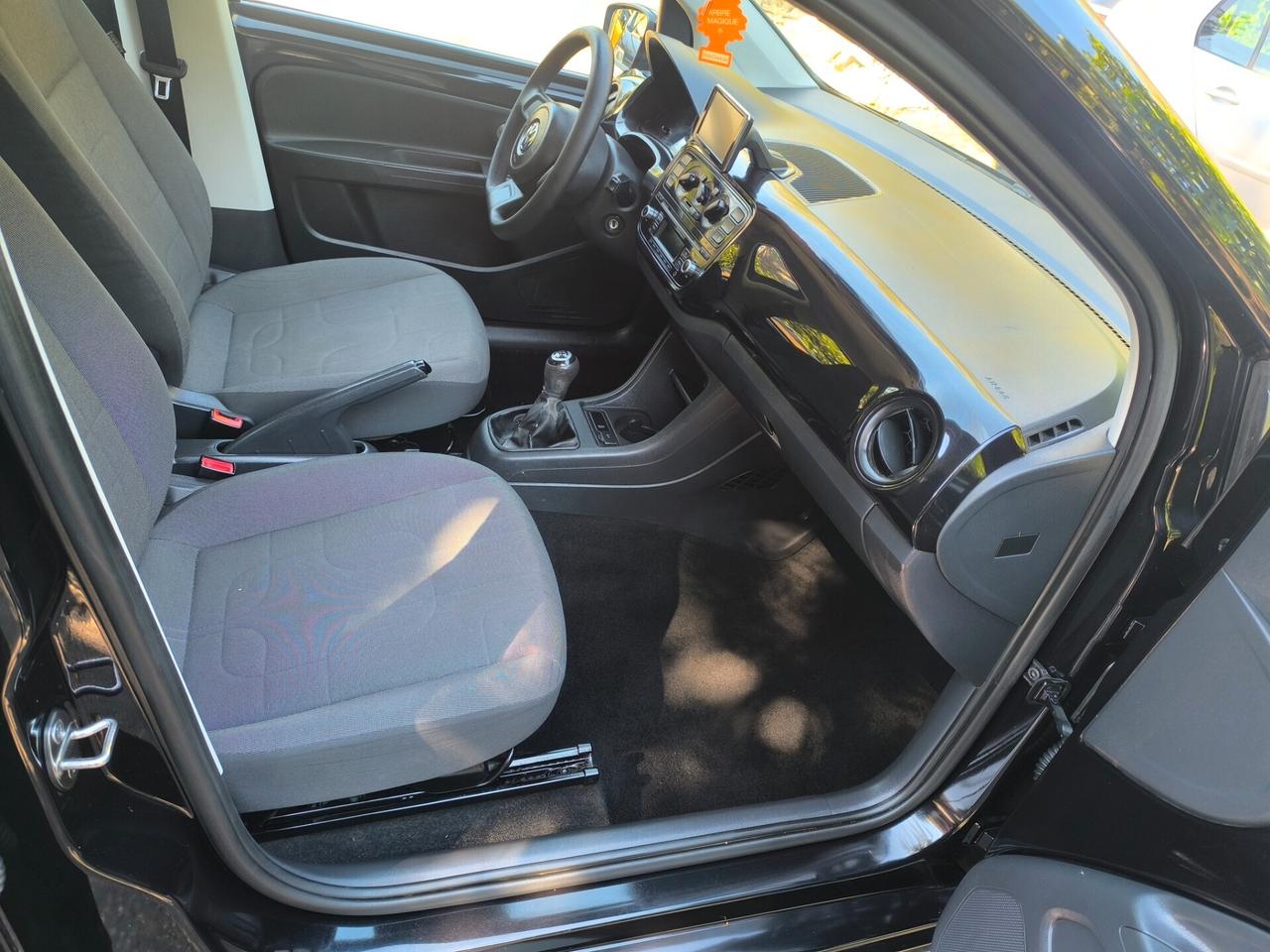 Volkswagen up! 1.0 75 CV 5p. high