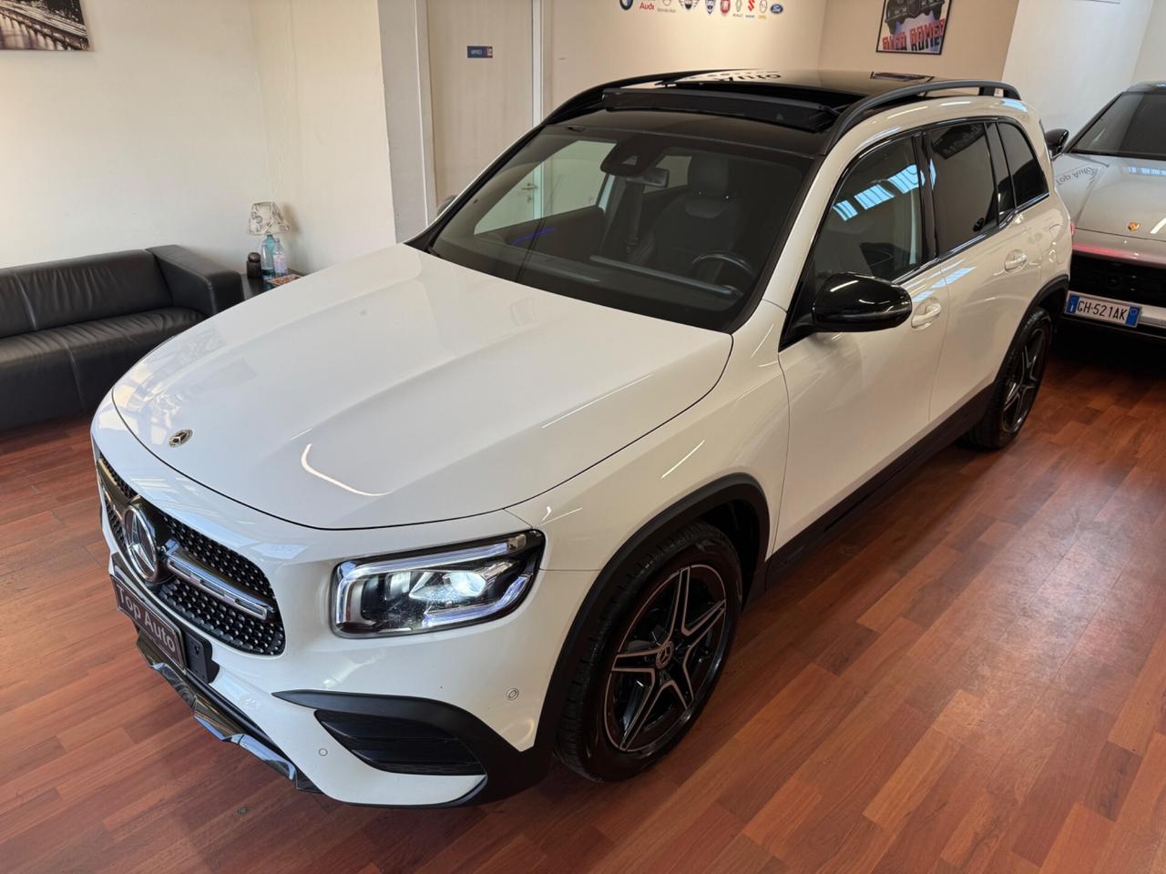 MERCEDES-BENZ GLB 200 d AUT. 4MATIC AMGLINE PREMIUM PLUS