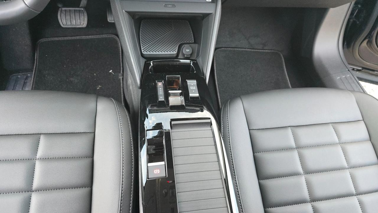 Citroen C4 Hybrid 136 e-DCS6 Max