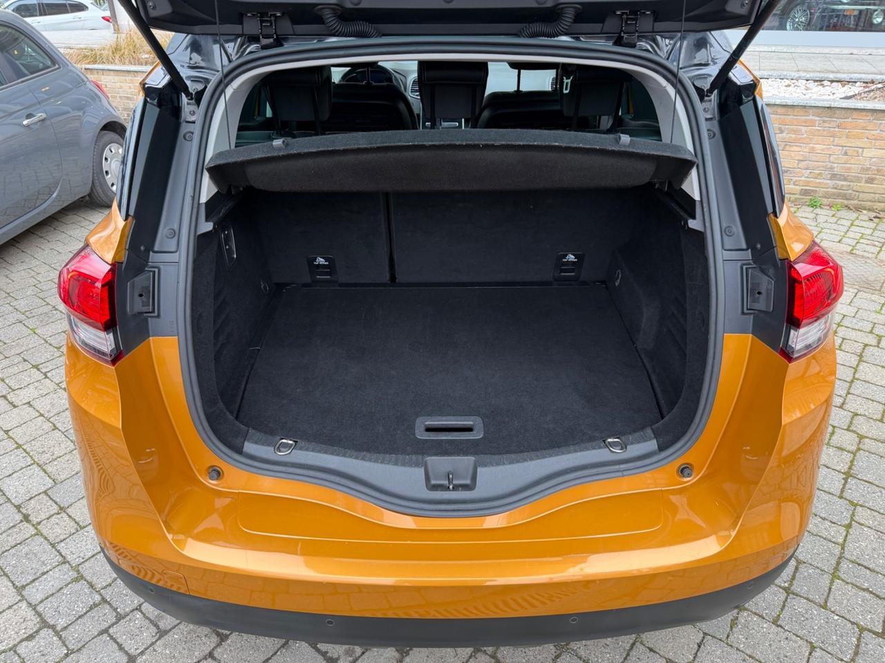 Renault Scenic Scénic dCi 8V 110 CV EDC Energy Intens