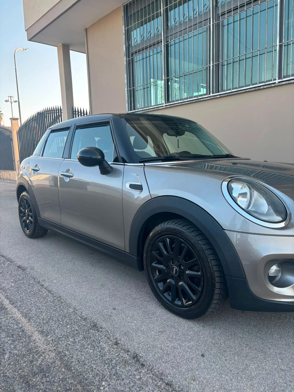 Mini 1.5 Cooper D Hype 5 porte ANNO 2017